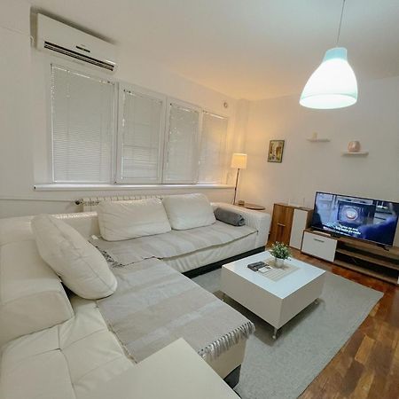 בלגרד Slavija Mcd Apartment מראה חיצוני תמונה