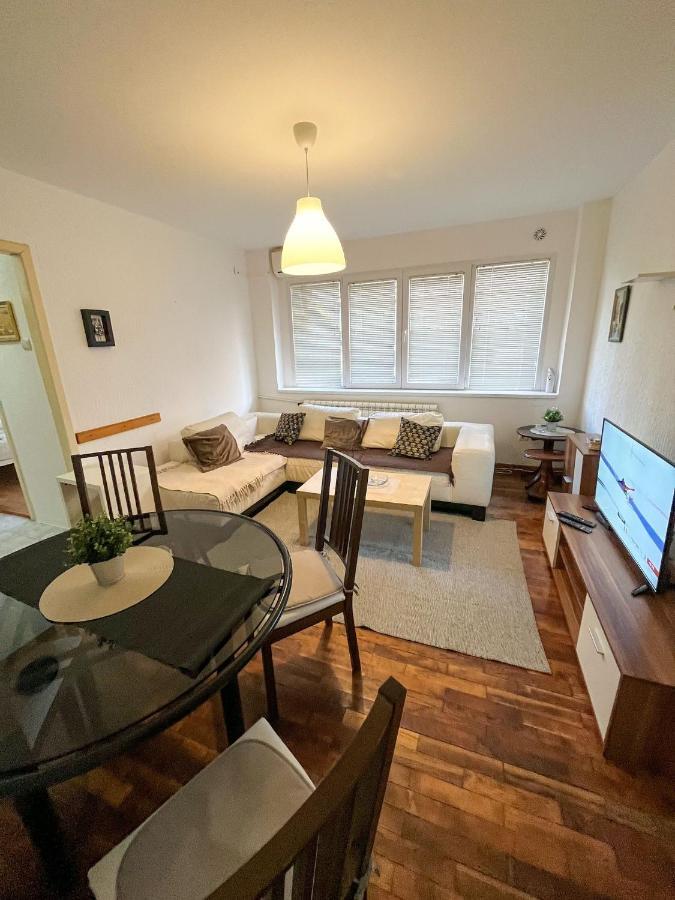 בלגרד Slavija Mcd Apartment מראה חיצוני תמונה